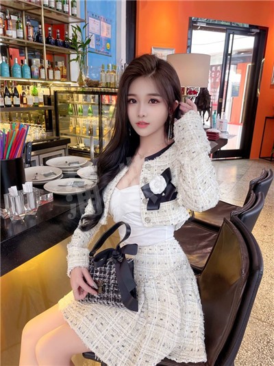 428C2F37-C936-42A6-B096-70BFE15DFABD-768x1024.jpg